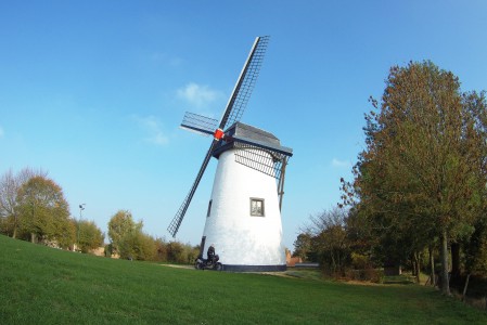  Le moulin Gustot.