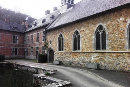  L'abbaye de Marche-les-Dames.