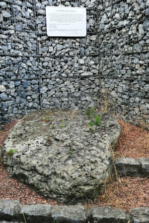  La pierre qui tourne de Beaurieux.