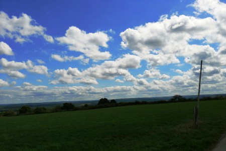  Autour de Rochefort. Sur les hauteurs de Houyet.