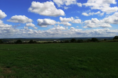  Autour de Rochefort. Sur les hauteurs de Houyet.