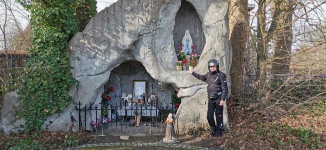  Grotte de Lourdes de Kraainen.