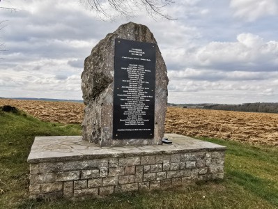  A la mémoire des victimes civiles 13 mai 1940. Entre Saint-Aubin et Hemptinne.