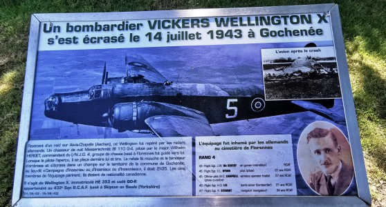  ﻿Mémorial crash d'un bombardier canadien à Gochenée le 14/7/1943.