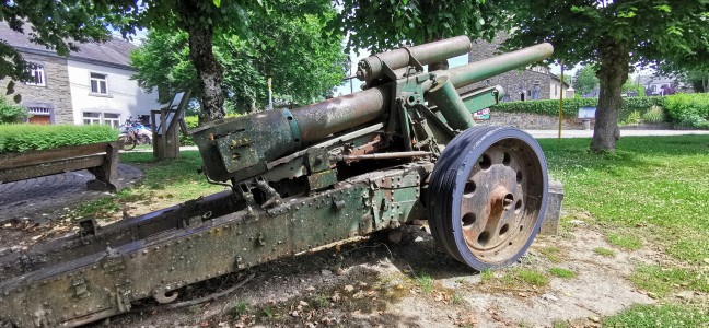  ﻿Canon allemand. Village de Cherain.