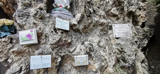  Grotte de Lourdes de Hermalle-sous-Huy.