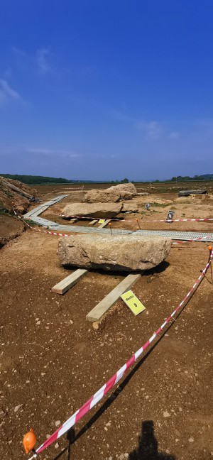  Site archéologique. Découverte de 7 nouveaux menhirs.