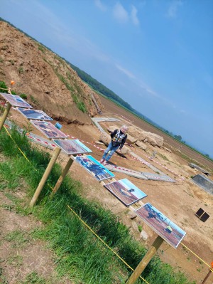  Site archéologique. Découverte de 7 nouveaux menhirs.