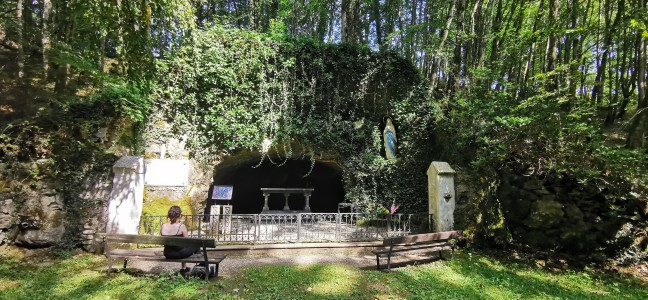  ﻿Grotte de Lourdes de Daverdisse.