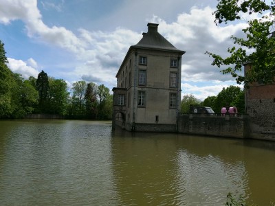  ﻿Feluy (Château de).