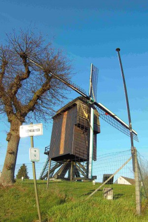  Lombeek-Notre-Dame. Le moulin Hertboommolen.