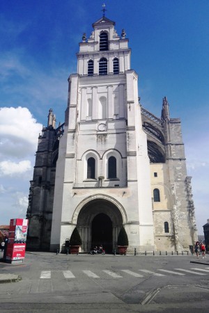  Voyage Bruxelles-Rouen. Basilique de Saint-Quentin.