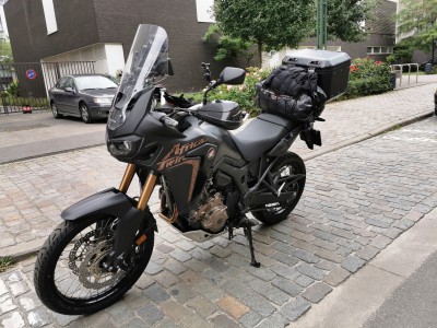  Moto prête au départ de Bruxelles.