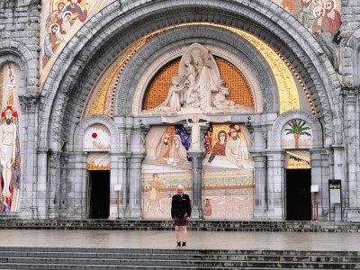  Le sanctuaire à Lourdes.