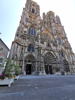  ﻿La magnifique cathédrale Saint-Étienne de Toul de style gothique.