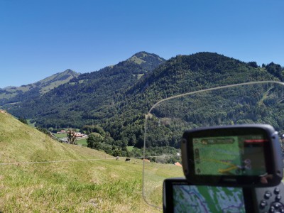  ﻿Dans les campagnes suisses à proximité du village de Les Sciernes.
