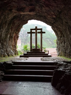  ﻿Grotte de Covadonga.