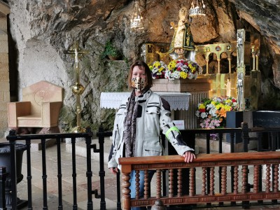  ﻿Grotte de Covadonga. Claire.