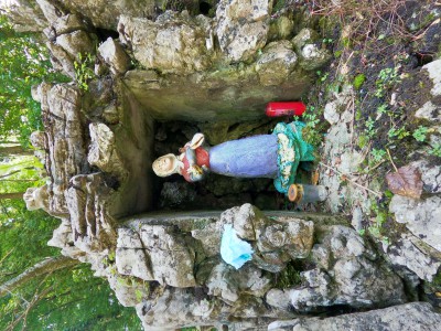  ﻿Grotte de Lourde à Revogne. 