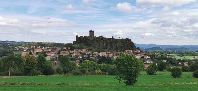  ﻿Polignac.