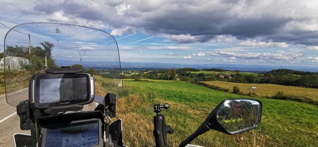  ﻿Vue sur Verrières-En-Forez. Département de la Loire. France.