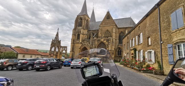  Basilique Notre-Dame d'Avioth.